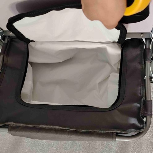 Outsunny Aluminium Directors Chair, Folding Camping Chair for Adults with Side Table, Cup Holder, Cooler Bag and Pocket, Up to 120 kg, Green