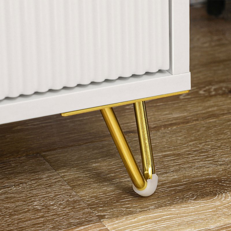 HOMCOM Modern 3 Drawer Dresser, Fluted Bedroom Dresser Chest of Drawers with Metal Legs and Steel Handles for Bedroom, White