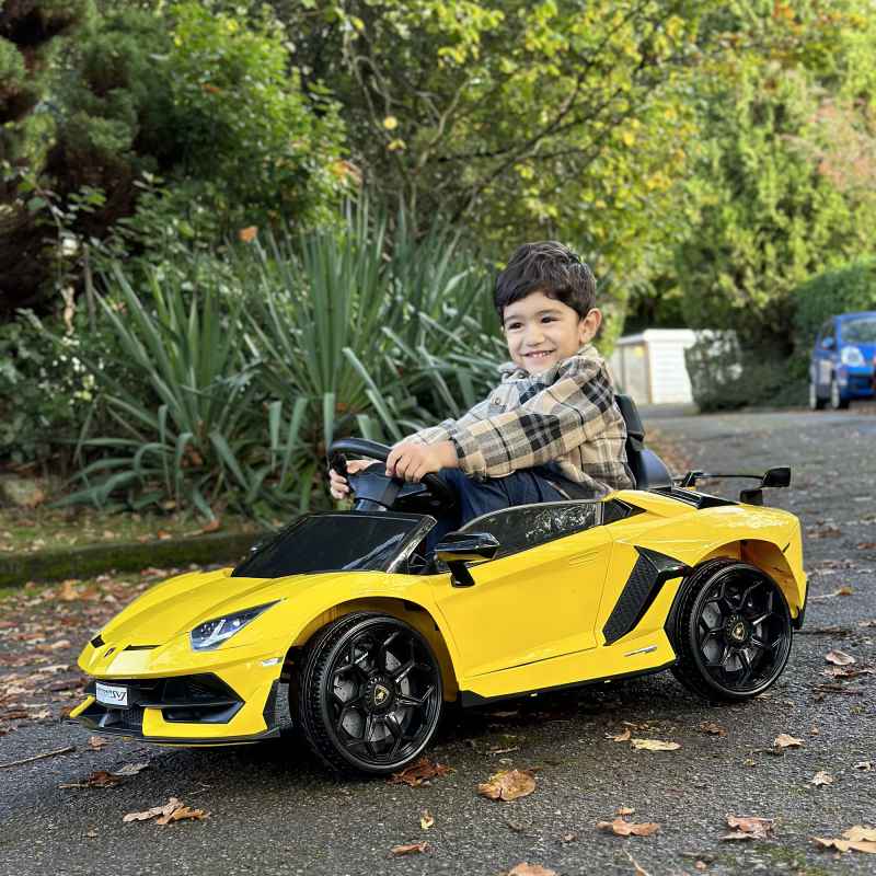 HOMCOM Lamborghini Aventador Licensed Kids' Electric Ride-on with Remote Control, 12V Powered Electric Car for Kids with Butterfly Doors, Auxiliary wheels, Music, Horn, Suspension - Yellow