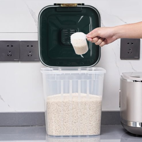 Large Capacity Food Storage Container with Wheels