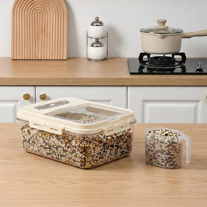 Transparent Food Storage Container with Lid