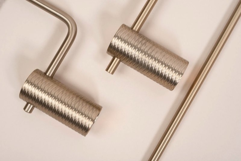 BATHROOM HANGER REA 9706 PRISM BRUSH GOLD