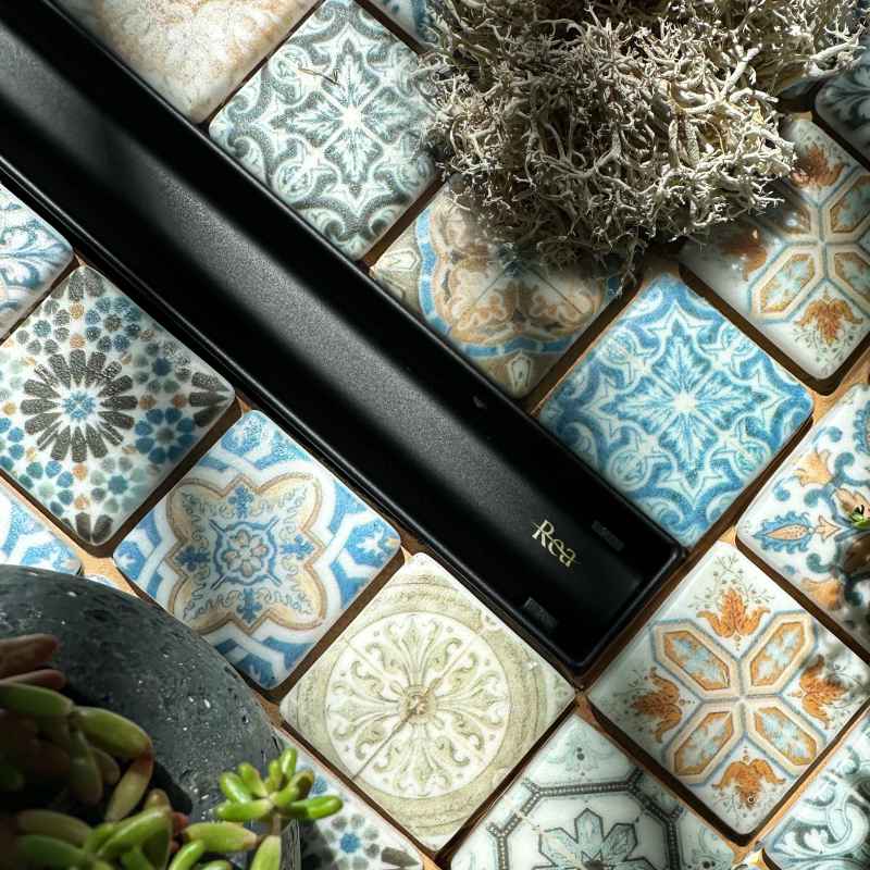 Linear Drainage REA Neox Slim Pro Black 90
